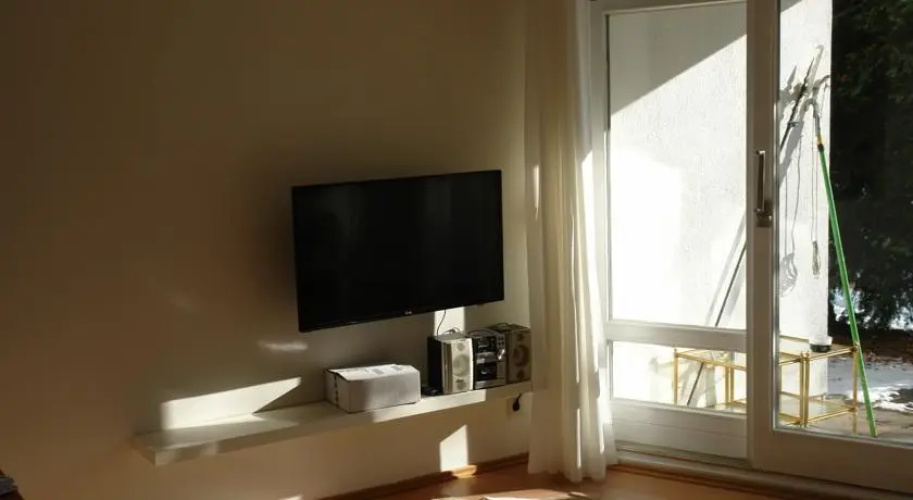 Nanuk Apartment 2