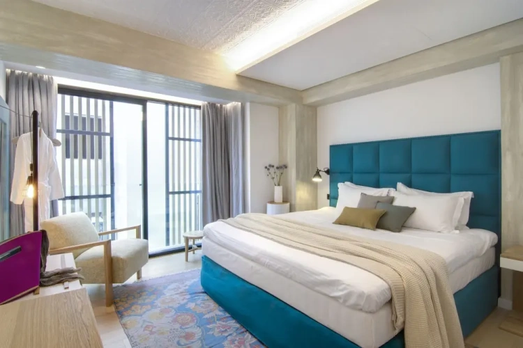Peer Double room