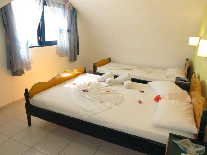 Honeymoon Beach Studios