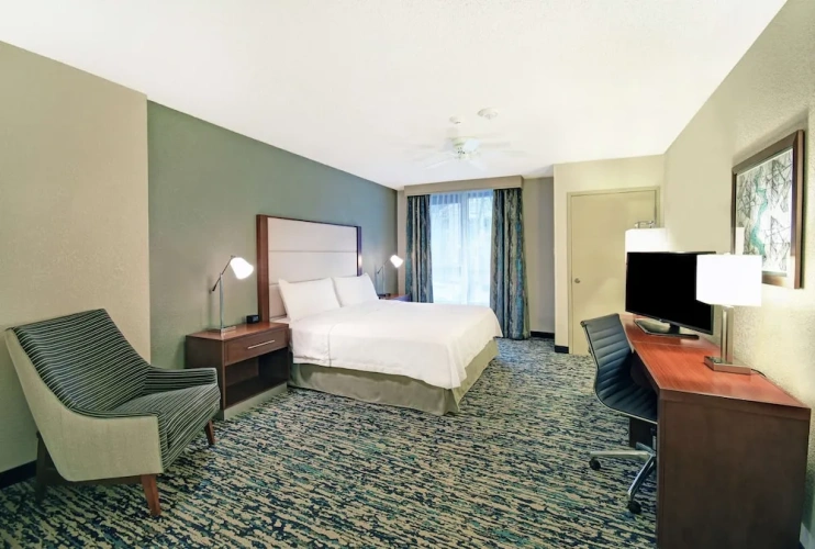 1 Bedroom Boardroom Double Suite