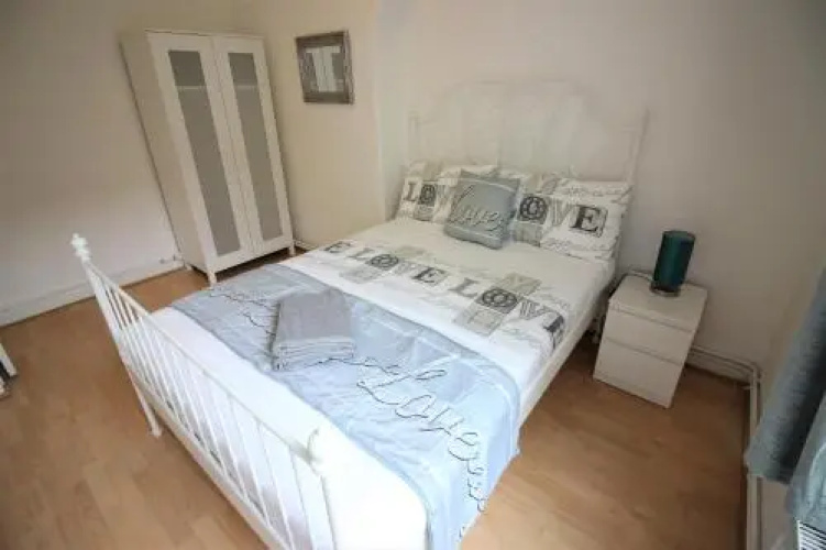 43Chicksand Guest Apartment