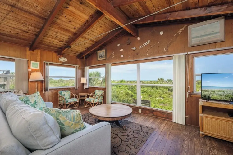 Pounds Cottage by Distinctive Beach Rentals