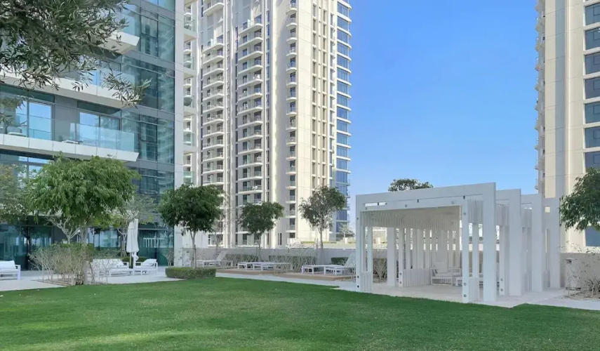 Ultimate One Bedroom with Private Beach Access