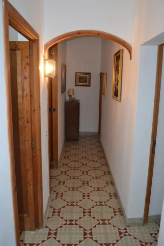 4 Bedrooms Cottage