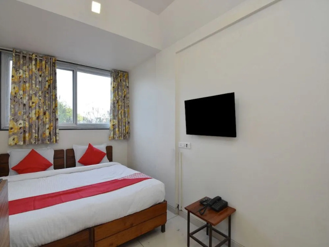 OYO 22827 Hotel Prafulla