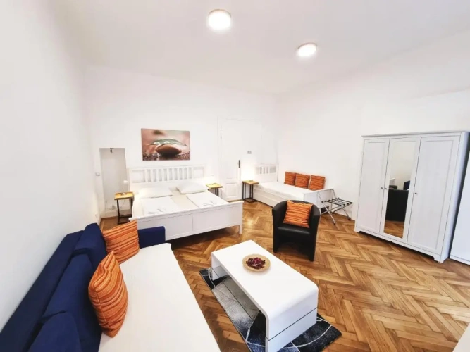 2 Bedrooms Deluxe Double Apartment