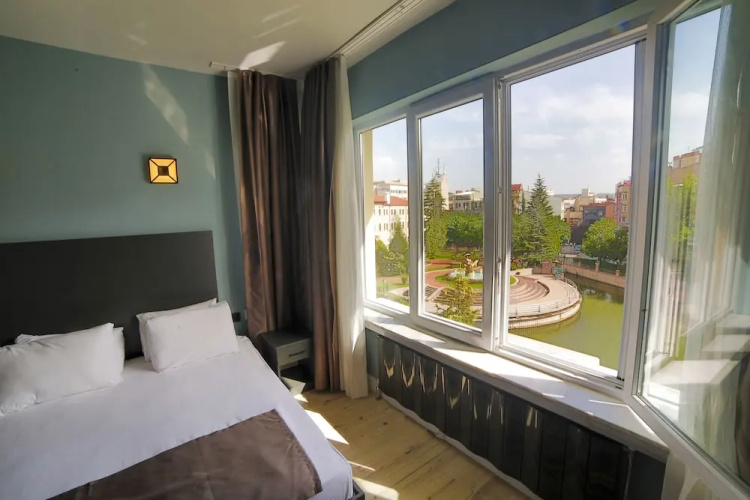 Atos Otel