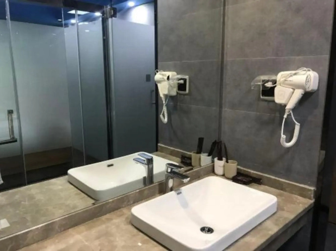 Junyi chain hotel (mei jia road, jiaxing)