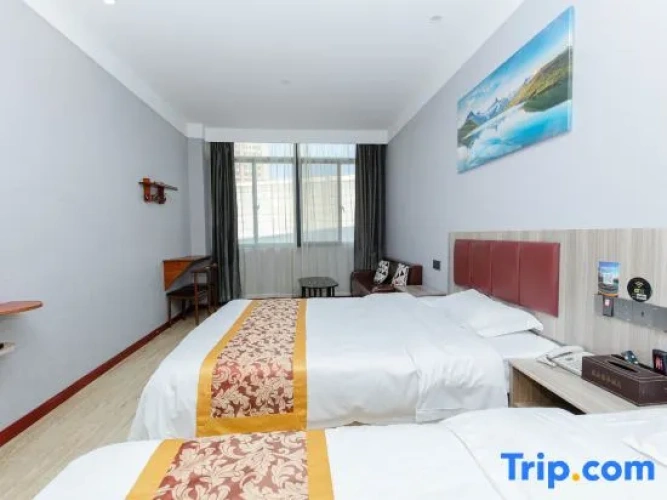 Deluxe Suite