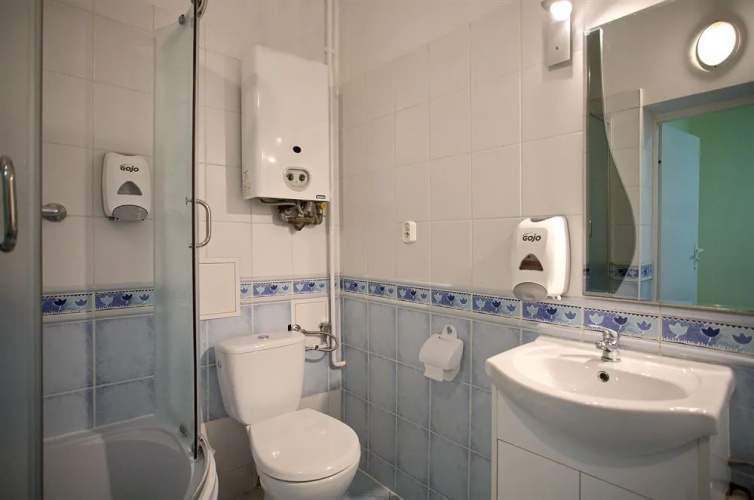 Enigma Hostel Apartments
