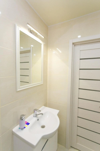 APARTlUX