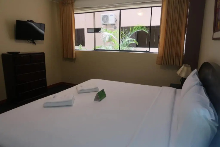 Suites Larco 656