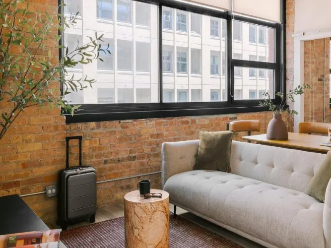 2 Bedrooms Apartment