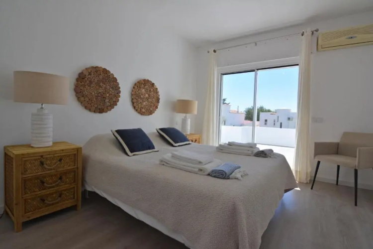 Villa 44