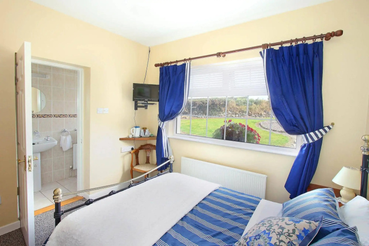 Reades Farmhouse