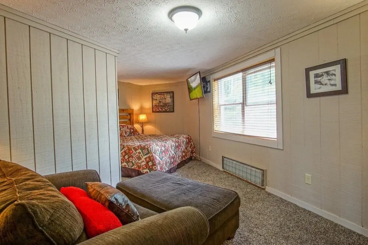 Fall Retreat Hutch 6 Slope Side 5BR on Cupp Run