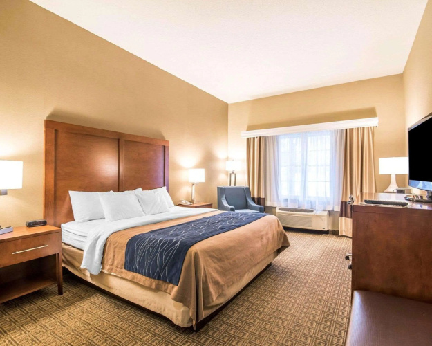 Comfort Inn & Suites Dover-Portsmouth