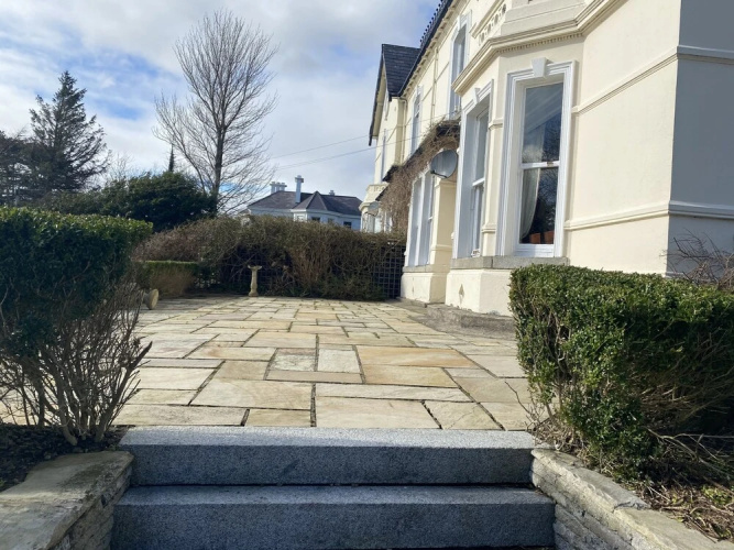 Sennen House