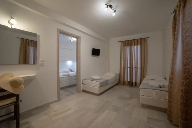 Standard Quadruple room