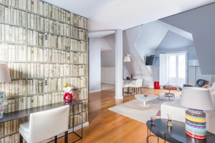 Baixa-Chiado Library Loft