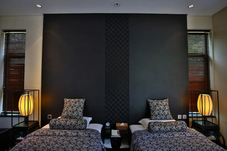 ZuoYouKe Qinling West Brigade Hotel