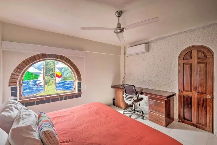 2 Bedrooms Apartment