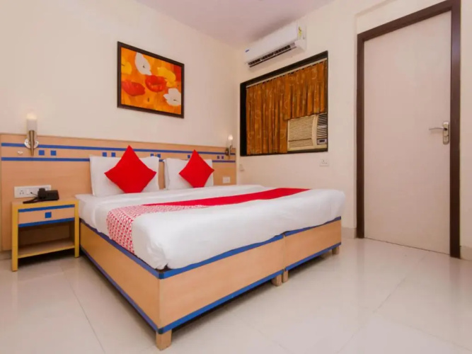 Blue Sapphires By OYO Rooms