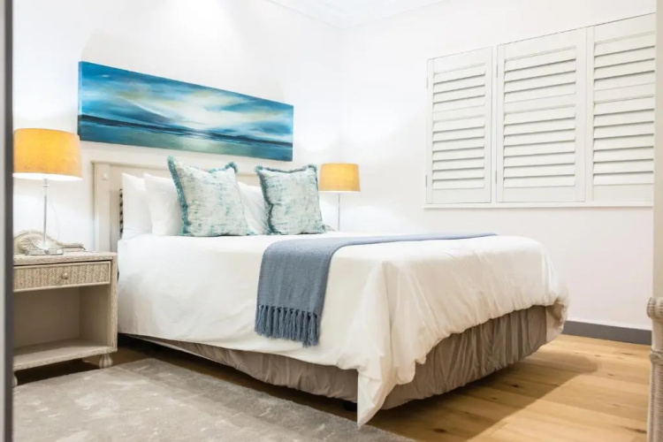 Bayview 203