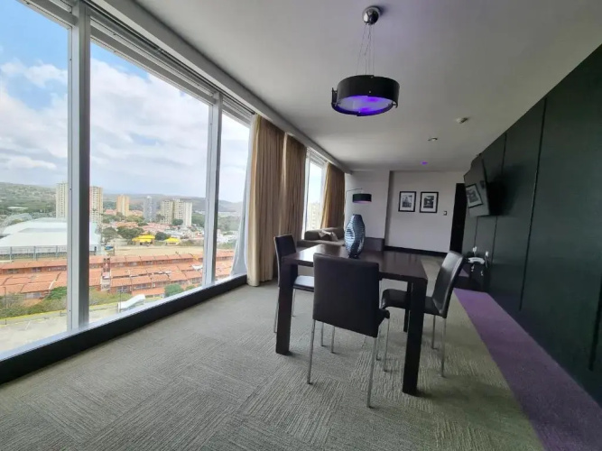 Hotel Trinitarias Suites