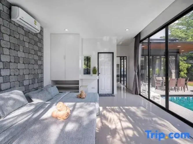 3 Bedrooms Villa