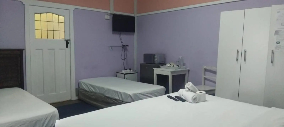 Lisokhanya GuestHouse