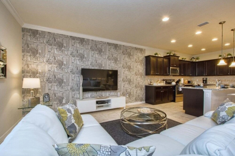 Amazing House! Windsor at Westside - 8817MD