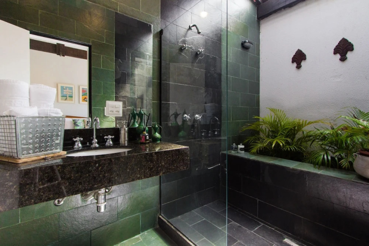Discovery Suites Rio