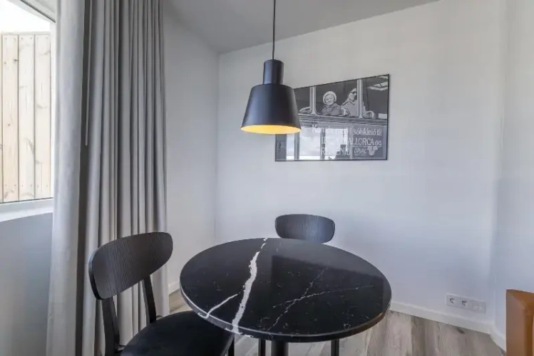 2 Bedrooms Apartment with balcony and with view