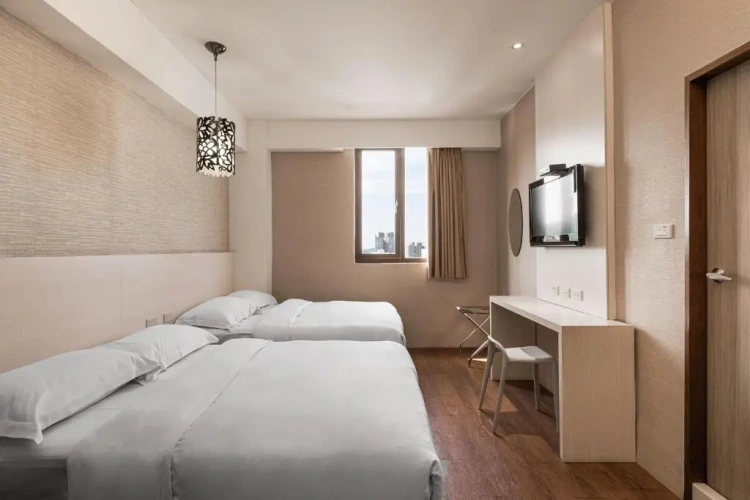 Superior Quadruple room with view