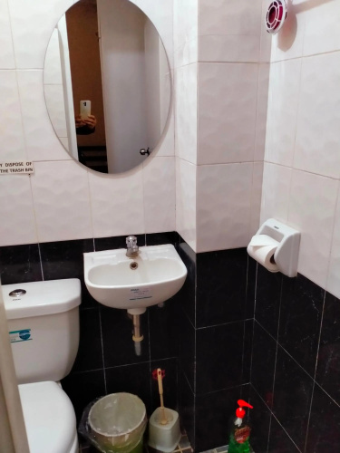 V.F. Riton Apartelle