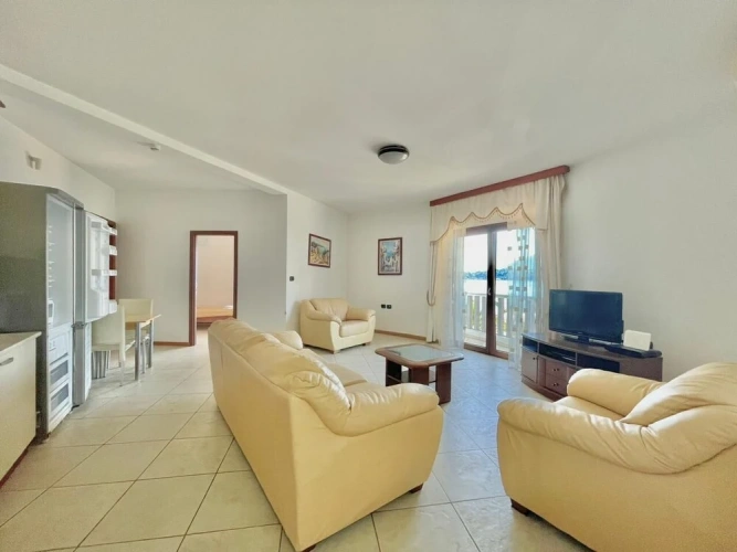 3 Bedrooms Grand Apartment with sea view