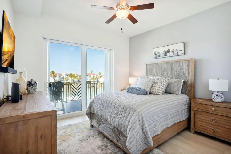 The Harbor Condo 305 Premier