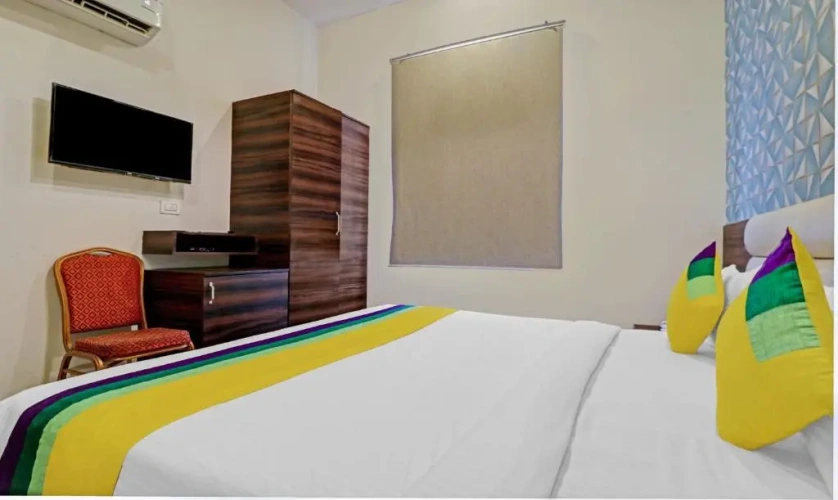 Economy room