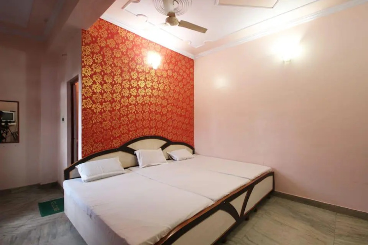 Prakash Tourist Complex