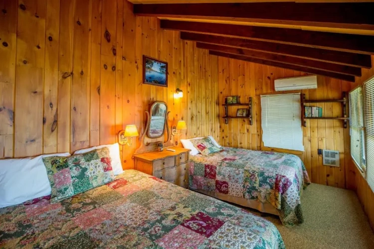 3 Bedrooms Cottage