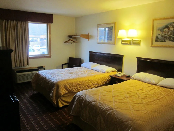 Mountaineer Inn