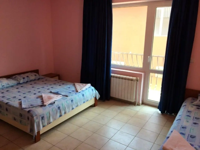 Standard Triple room with balcony
