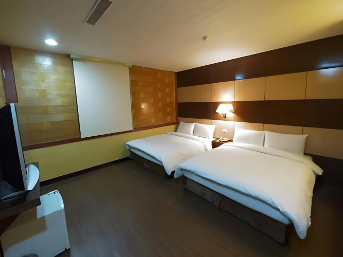 Fuchia Hotel