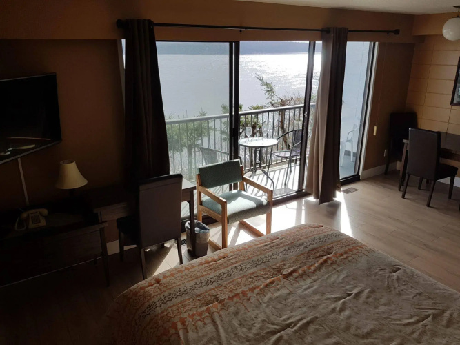 Above Tide Motel