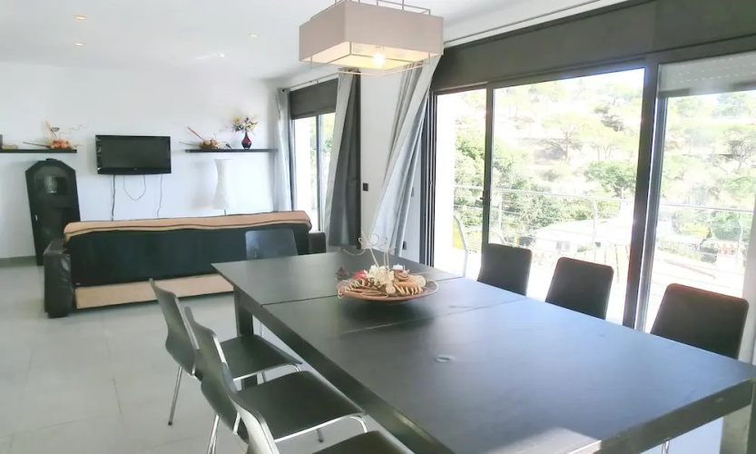104664 - Villa in Lloret de Mar