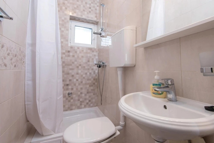 Stunning Home in Orebic With Wifi and 2 Bedrooms