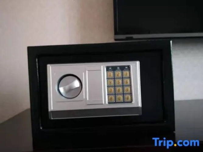 Quanjin Business Hotel
