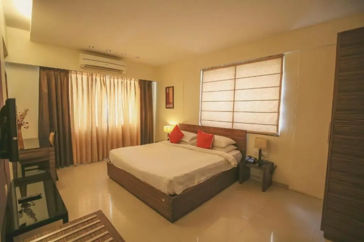 Deluxe Suite