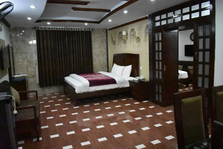 Hotel Fare Field Homes Murree